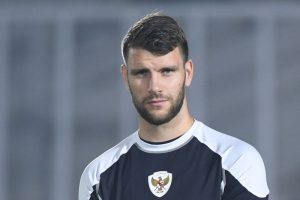 profil-maarten-paes-kiper-bertalenta-yang-mencuri-perhatian-dunia-sepak-bola