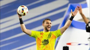 profil-maarten-paes-kiper-bertalenta-yang-mencuri-perhatian-dunia-sepak-bola