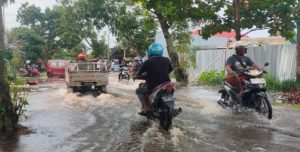 jakarta-dilanda-cuaca-ekstrem-tips-menghadapi-hujan-deras-dan-kemacetan