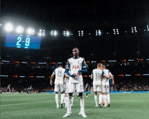 tottenham-hotspur-dominasi-qarabag-3-0-as-roma-ditahan-imbang-athletic-bilbao-1-1-di-liga-europa-2024-2025