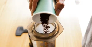 cara-membuat-kopi-yang-sempurna-di-rumah-tips-dan-trik-dari-barista-profesional
