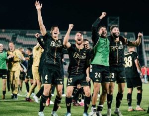 jay-idzes-curi-perhatian-media-italia-usai-bawa-venezia-menang-perdana-di-liga-italia-2024-2025
