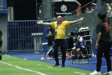 persib-bandung-imbang-lawan-port-fc-bojan-hodak-kecewa-dengan-kelengahan-pertahanan
