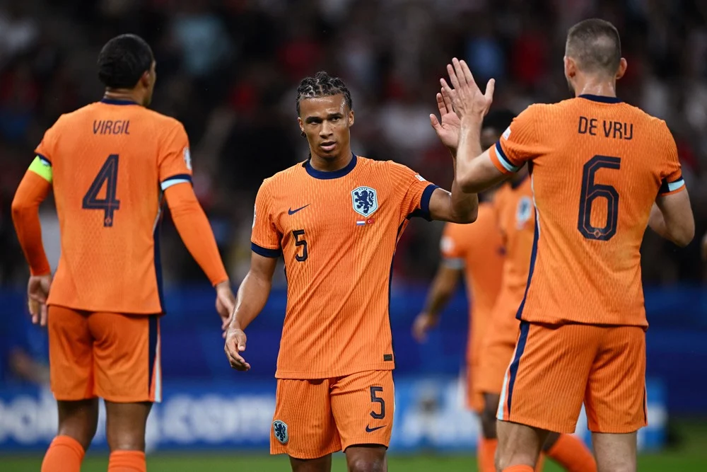 belanda-tundukkan-hongaria-dengan-skor-telak-4-0-dalam-laga-persahabatan