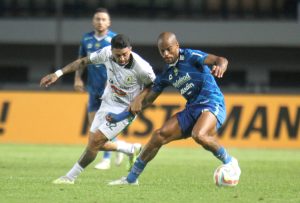 persib-bandung-vs-pss-sleman-laga-sengit-berakhir-imbang-1-1