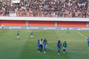 pelatih-persija-jakarta-kritik-kondisi-rumput-jis-jelang-laga-kontra-pss-sleman