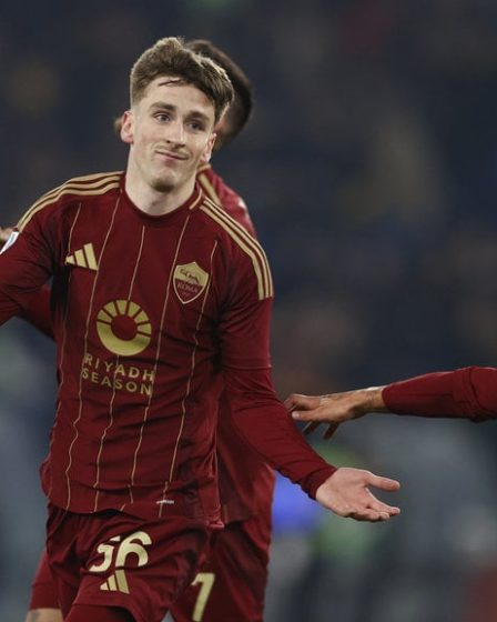as-roma-tundukkan-frankfurt-2-0-selangkah-lagi-ke-play-off-liga-europa