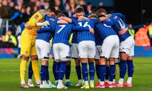 brighton-hove-albion-pecahkan-rekor-buruk-dengan-kemenangan-2-0-atas-ipswich-town