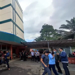 kecelakaan-maut-di-gerbang-tol-ciawi-bogor-sopir-truk-masih-kritis-korban-jiwa-dan-luka-luka-berjatuhan