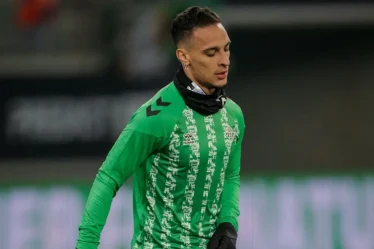 antony-bawa-kebahagiaan-ke-lapangan-cetak-gol-lagi-di-kandang-real-betis