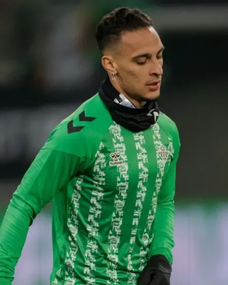 antony-bawa-kebahagiaan-ke-lapangan-cetak-gol-lagi-di-kandang-real-betis