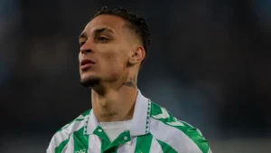 antony-bawa-kebahagiaan-ke-lapangan-cetak-gol-lagi-di-kandang-real-betis