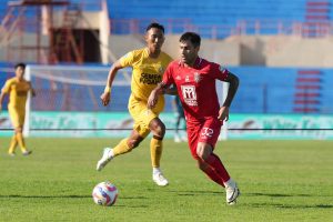 semen-padang-fc-vs-laskar-kie-raha-babak-pertama-berakhir-tanpa-gol