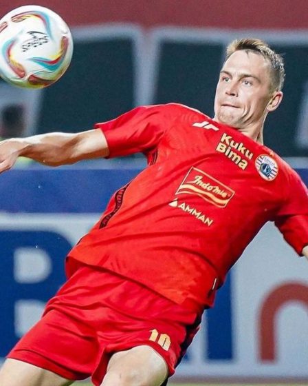rizky-pellu-dari-kesulitan-di-polandia-hingga-bersinar-di-dewa-united-maciej-gajos-puji-perkembangannya