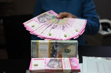 kurs-dollar-as-merosot-drastis-jadi-rp-8-170-warganet-heboh-dan-menduga-google-error
