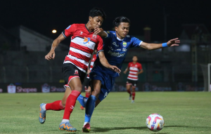 ht-persib-vs-madura-united-tyronne-gagal-manfaatkan-peluang-emas-skor-tetap-0-0