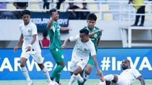 arema-fc-menang-dramatis-5-3-atas-pss-sleman-di-liga-1-setelah-pertandingan-tertunda-85-menit