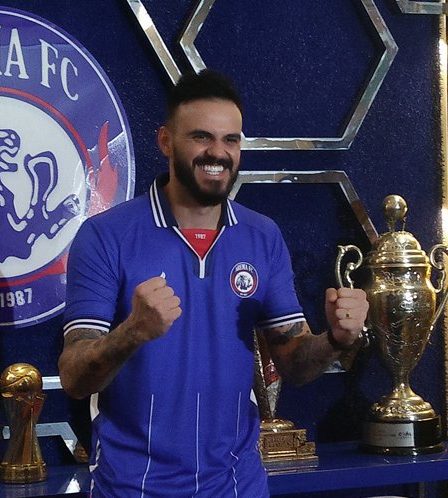 lucas-frigeri-dan-arema-fc-bertekad-raih-clean-sheet-keenam-di-liga-1
