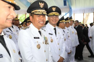 dedi-mulyadi-hapus-tunggakan-pajak-kendaraan-warga-purwakarta-bersyukur