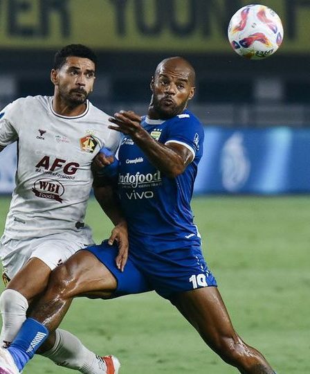 derbi-panas-persib-vs-persija-berakhir-imbang-dewa-united-hujani-gawang-lawan-4-gol