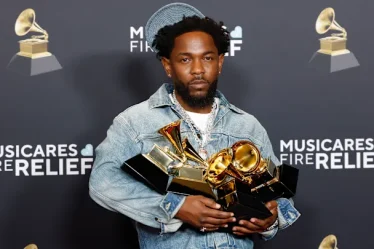 Daftar Lagu Kendrick Lamar di Babak Pertama Super Bowl, Bintang Tamu Spesial